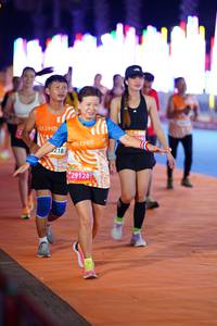 BIB: 211, 218, 29128
                            <button type="button" onclick="openModal(22856553)" class="btn btn-primary btn-sm float-right btn-popup" data-toggle="modal" data-target=".modal-high-quality">
                        <i class="fas fa-shopping-cart"></i> Add to Cart
                    </button>
                                            <button type="button" onclick="isThisMe(22856553, true)" class="btn btn-success btn-sm float-right btn-popup btn-isme hidden" data-toggle="tooltip" data-placement="bottom" title="นี่คือรูปของคุณใช่ไหม คลิกที่นี่เพื่อเอาเข้าอัลบั้ม">
                        <i class="fas fa-plus"></i> Add to album
                    </button>
                    <button type="button" onclick="isThisMe(22856553, false)" class="btn btn-warning btn-sm float-right btn-popup btn-isnotme hidden">
                        <i class="fas fa-ban"></i> Remove from album
                    </button>